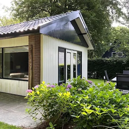 Gezellig Vrijstaand In Bosrijke Omgeving *