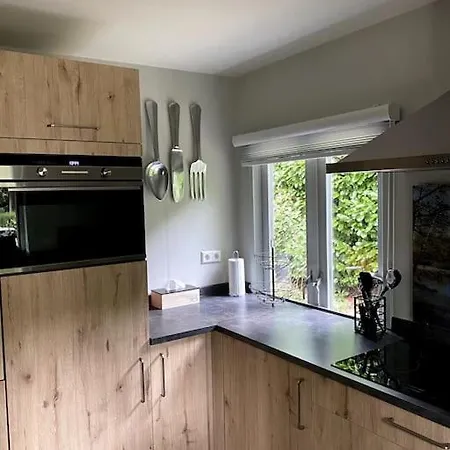 Holiday home Gezellig Vrijstaand In Bosrijke Omgeving Lunteren